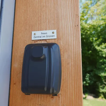 Zentral Im Gruenen Appartement
